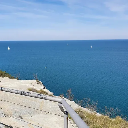 Winehouse With Seaview Gregoric Apartment *