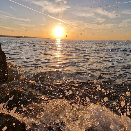 Winehouse With Seaview Gregoric Apartment *