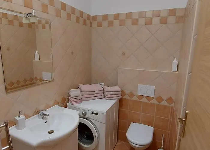 Winehouse With Seaview Gregoric Izola