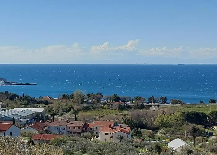 Winehouse With Seaview Gregoric * Izola